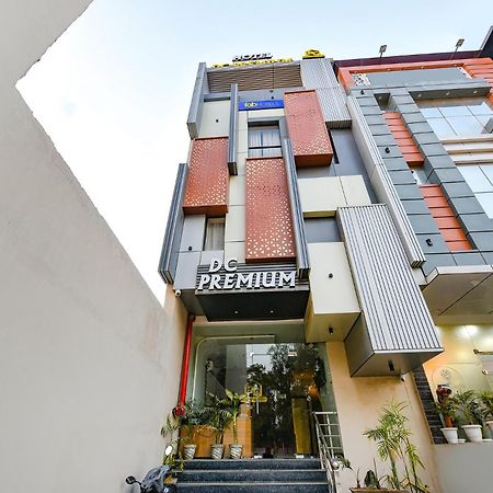 Fabhotel Dc Premium Zirakpur Exterior photo